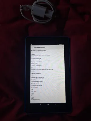 iPad  Apple y Tablet Lenovo