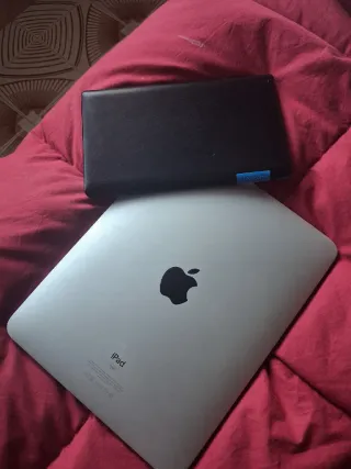 iPad  Apple y Tablet Lenovo