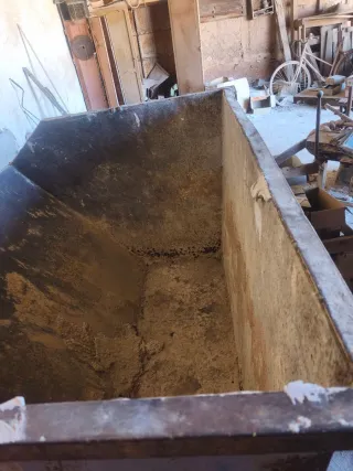 Contenedores de obra metálicos