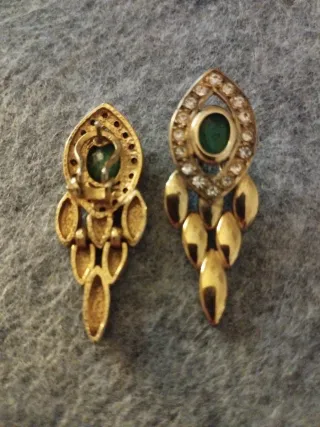 Pendientes cristal,dorados y esmeralda de fantasía