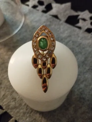 Pendientes cristal,dorados y esmeralda de fantasía