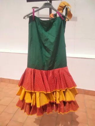 Traje Flamenca Verde y Rojo Talla 40-42