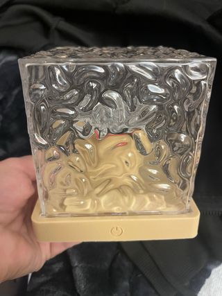 Lámpara de mesa preciosa