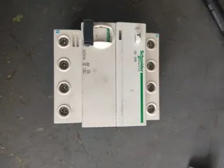 Interruptor Magnetotérmico Schneider 40A