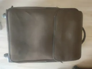 Maleta marrón mediana 4 ruedas