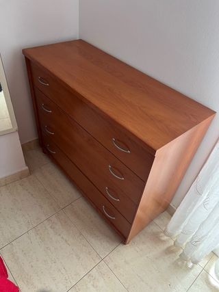 Cajonera de madera grande