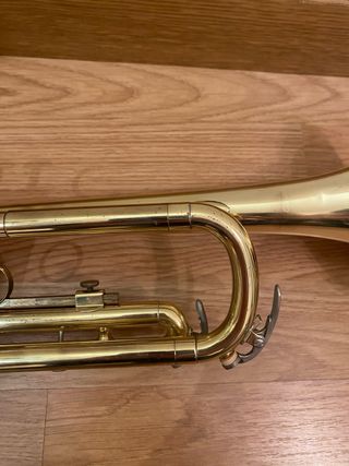 Trompeta Yamaha YTR-2321