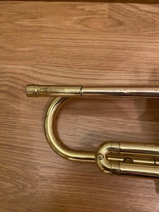 Trompeta Yamaha YTR-2321