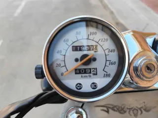 Daelim Daystar 125 Custom Negra