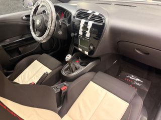 SEAT LEÓN CUPRA WORLD CHAMPION EDITION– N 134/200