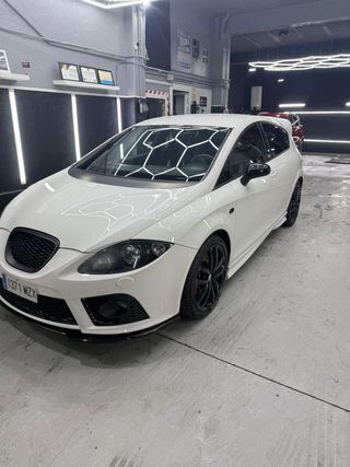 SEAT LEÓN CUPRA WORLD CHAMPION EDITION– N 134/200