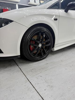 SEAT LEÓN CUPRA WORLD CHAMPION EDITION– N 134/200