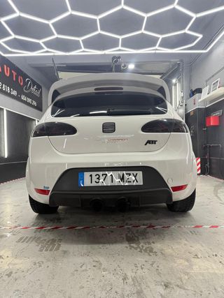 SEAT LEÓN CUPRA WORLD CHAMPION EDITION– N 134/200