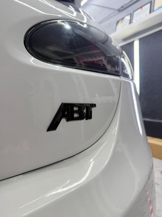 SEAT LEÓN CUPRA WORLD CHAMPION EDITION– N 134/200