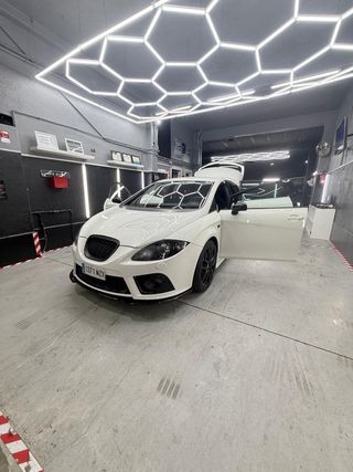 SEAT LEÓN CUPRA WORLD CHAMPION EDITION– N 134/200
