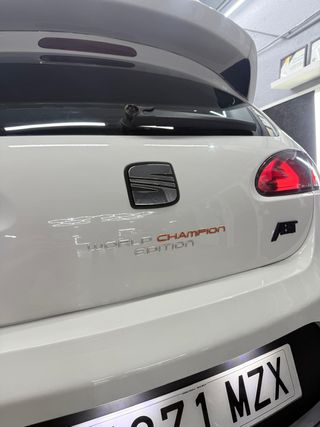 SEAT LEÓN CUPRA WORLD CHAMPION EDITION– N 134/200