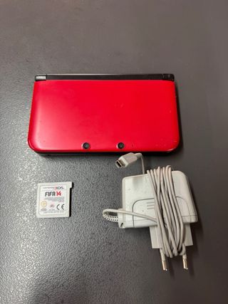 Nintendo 3DS XL Roja