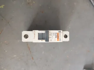 Merlin Gerin Multi9 C10 K60N