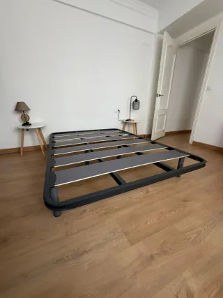 Somier 135 x 190 con 6 patas (a recoger en Málaga)