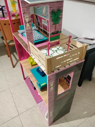 Casa de muñecas gigante