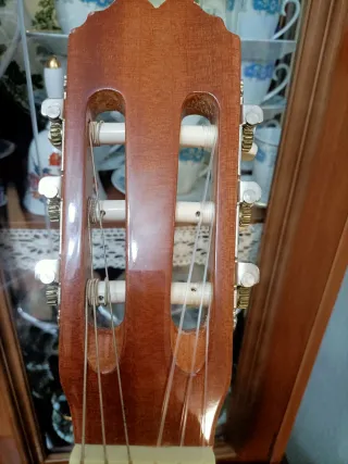 Guitarra Clásica Admira Alba