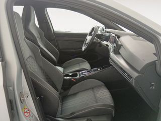 Volkswagen Golf R-Line eTSI