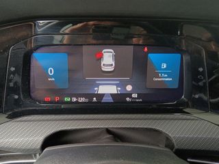 Volkswagen Golf R-Line eTSI