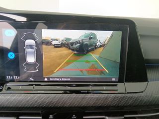 Volkswagen Golf R-Line eTSI