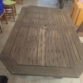 Mesa de teca para exterior