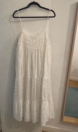 Vestido blanco largo con volantes