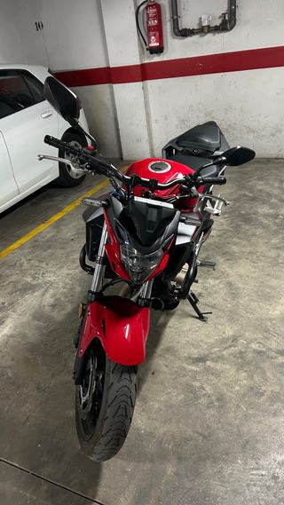 Honda CB 500F Naked Roja y Negra