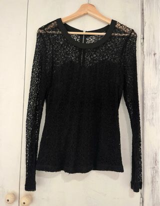Top encaje negro manga larga