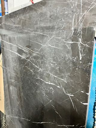 Lámina Mármol Negro con Vetas Blancas