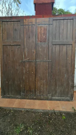 Puerta de madera mobila