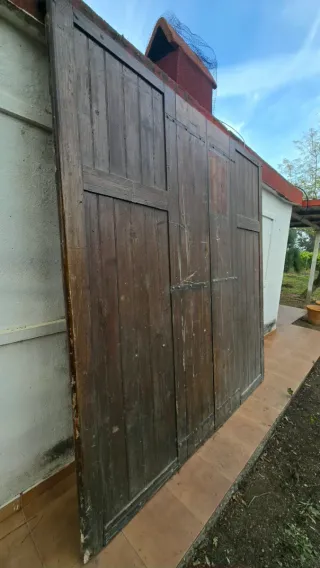Puerta de madera mobila
