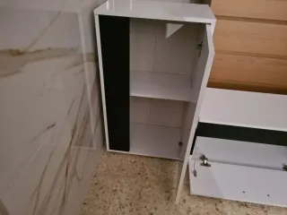 Mueble modular blanco y negro