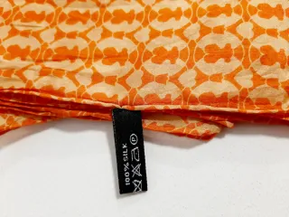 TOUS - Pañuelo seda con logo osito