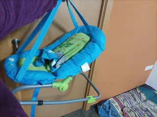 Hamaquita para bebé con arco de juegos