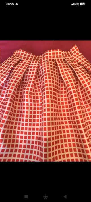 Falda de vuelo con estampado de cuadros