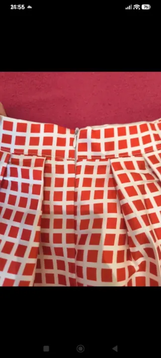 Falda de vuelo con estampado de cuadros