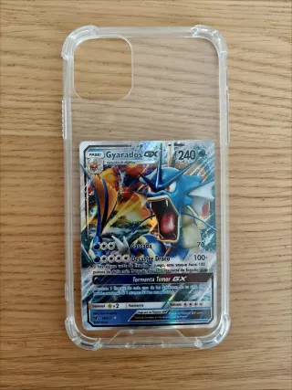 Funda para iPhone 11 con carta Pokémon real
