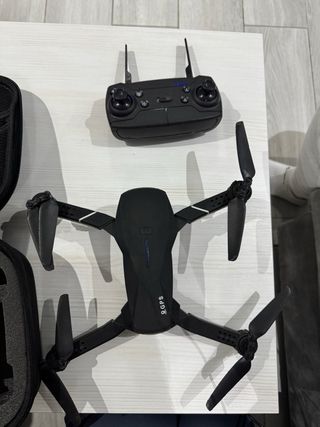 Dron Eachine Nero con Batterie