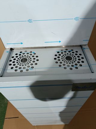 Máquina de agua Mistral RDC por desembalar