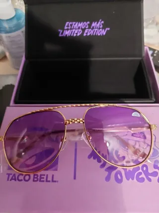 Gafas Myke Towers x Taco Bell Doradas Moradas