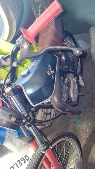 Derbi antigua para restaurar o donante