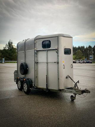 Remolque caballos Ifor Williams HB505 Classic