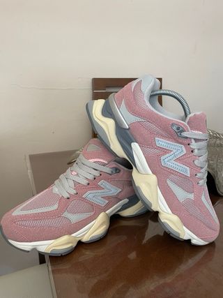 New Balance 9060 Rosa Gris
