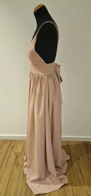Vestido comprido rosa seco com laço