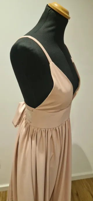 Vestido comprido rosa seco com laço