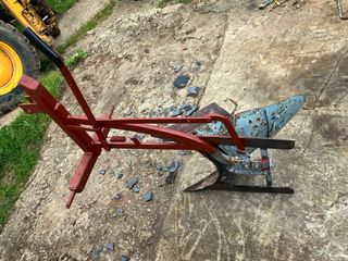 Arado tractor pequeño